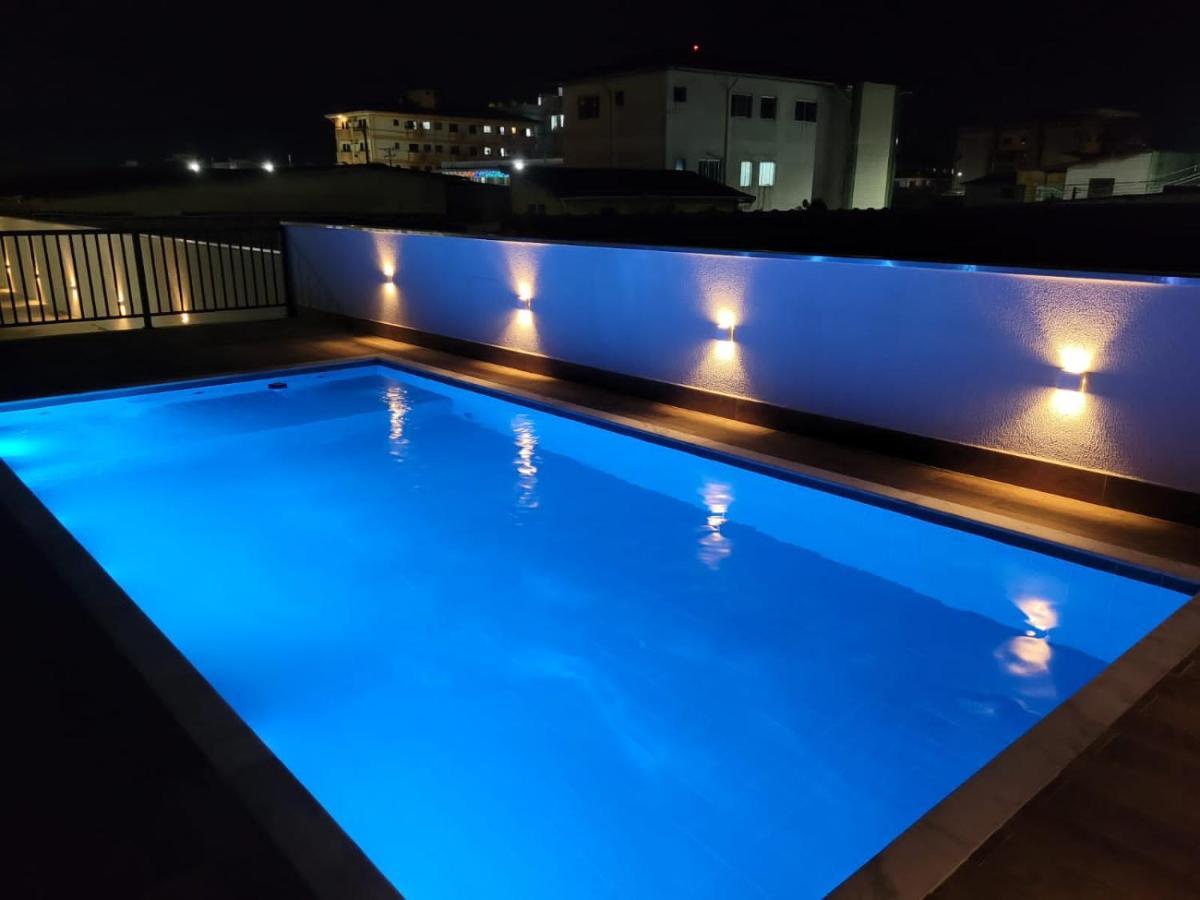 Apartamento Com Piscina No Centro Apartment Ubatuba Exterior photo